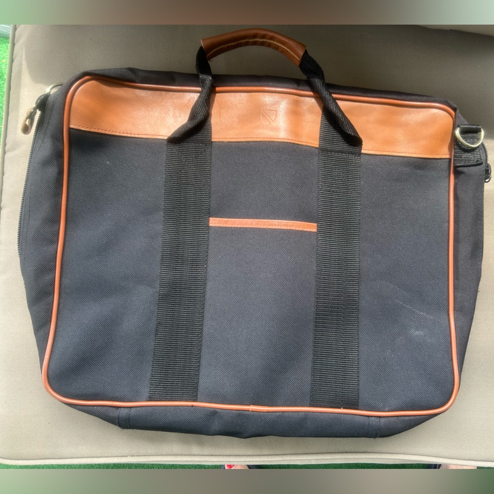 20“ x 14“ nice canvas carry all bag w/ adjustable shoulder / crossbody strap